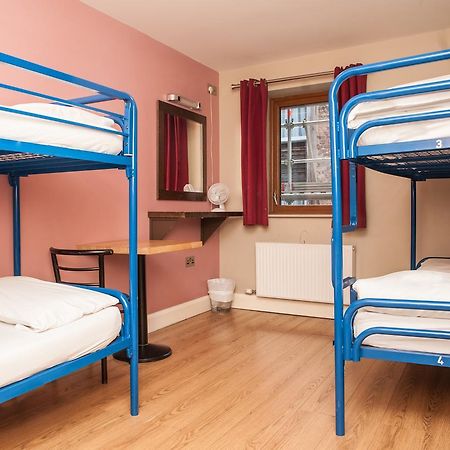 Isaacs Hostel Dublin Bagian luar foto