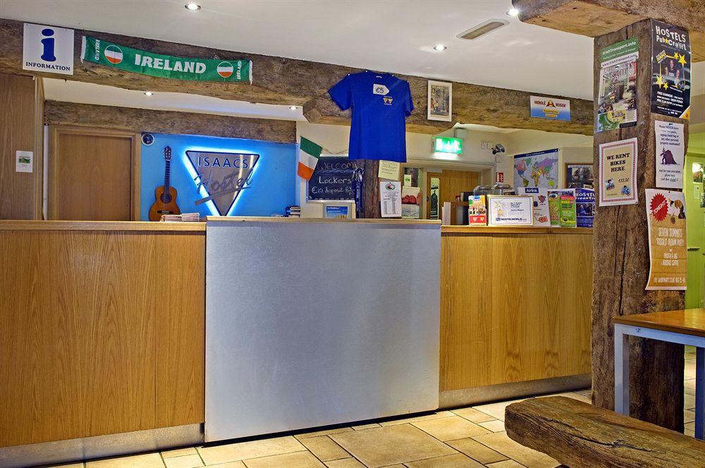 Isaacs Hostel Dublin Bagian luar foto
