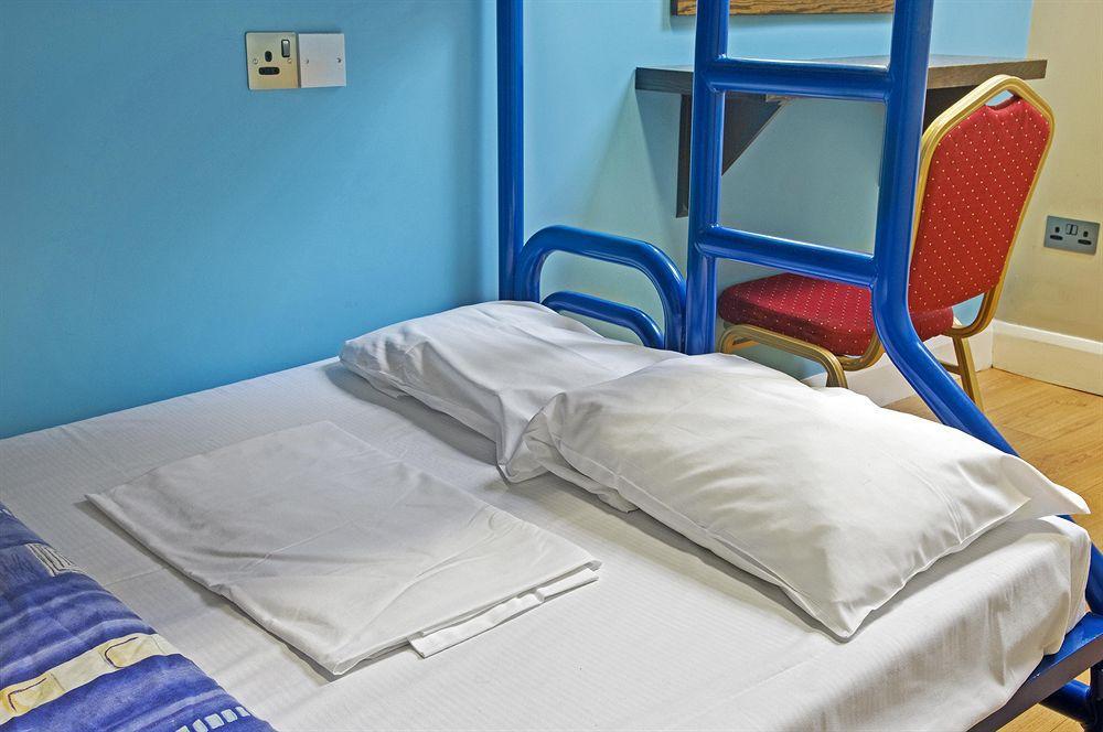 Isaacs Hostel Dublin Bagian luar foto