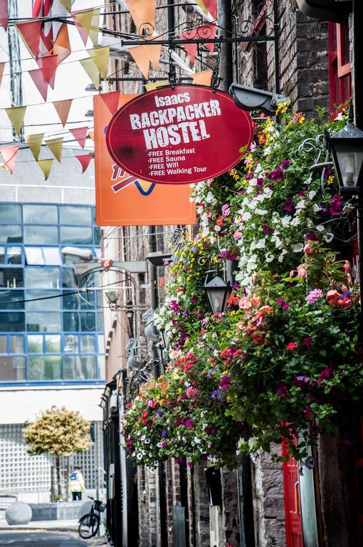 Isaacs Hostel Dublin Bagian luar foto