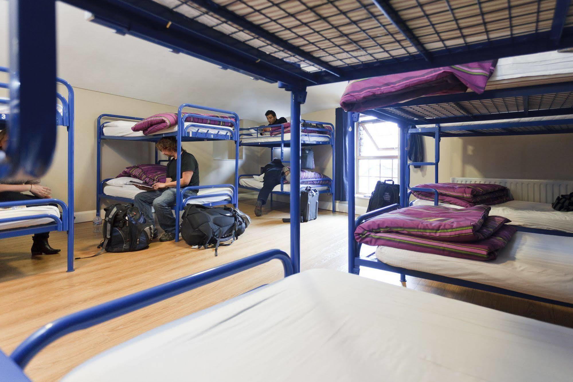Isaacs Hostel Dublin Bagian luar foto