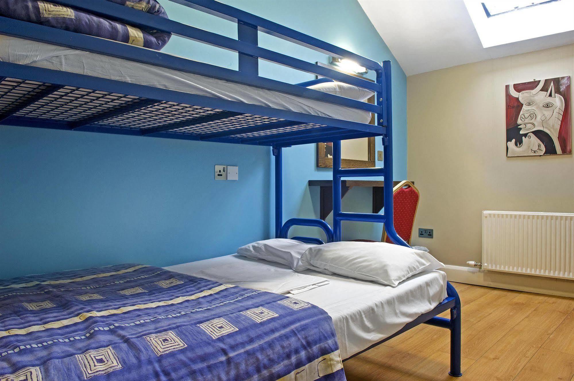 Isaacs Hostel Dublin Bagian luar foto
